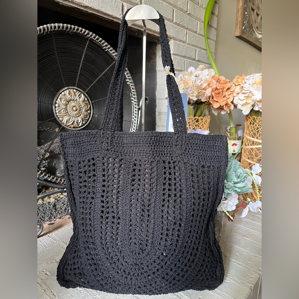 Universal Thread Black Crochet Knit Large Beach Tote Shoulder Bag NWT